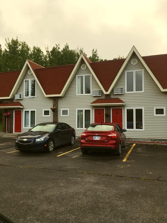 Restland Motel Clarenville Exterior photo